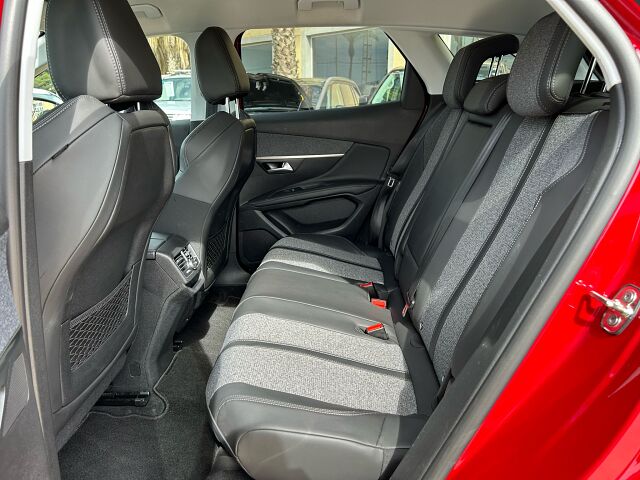 PEUGEOT 3008 ALLURE 1.5 HDI AUTO SPANISH LHD IN SPAIN 104000 MILES SUPER 2018